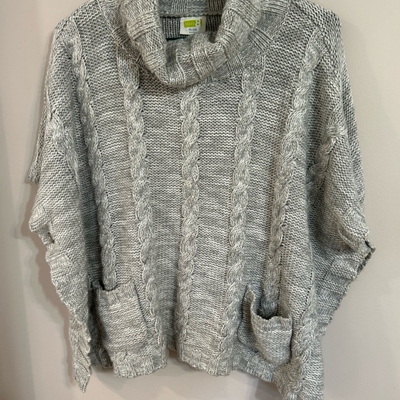 Crazy 8 girls turtleneck poncho size 14 YXL grey, with pockets - Picture 3 of 7